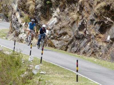 Cycling-Across-the-Beautiful-Garhwal-Himalayan-Trails